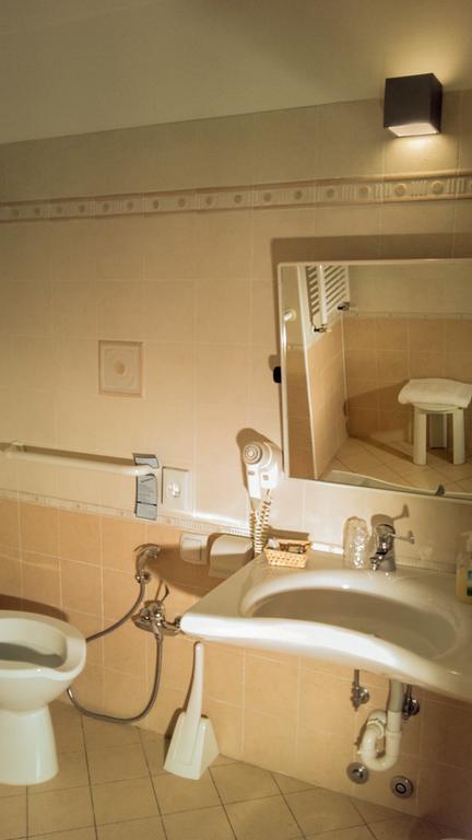 Caprice Hotel Avigliana Kültér fotó