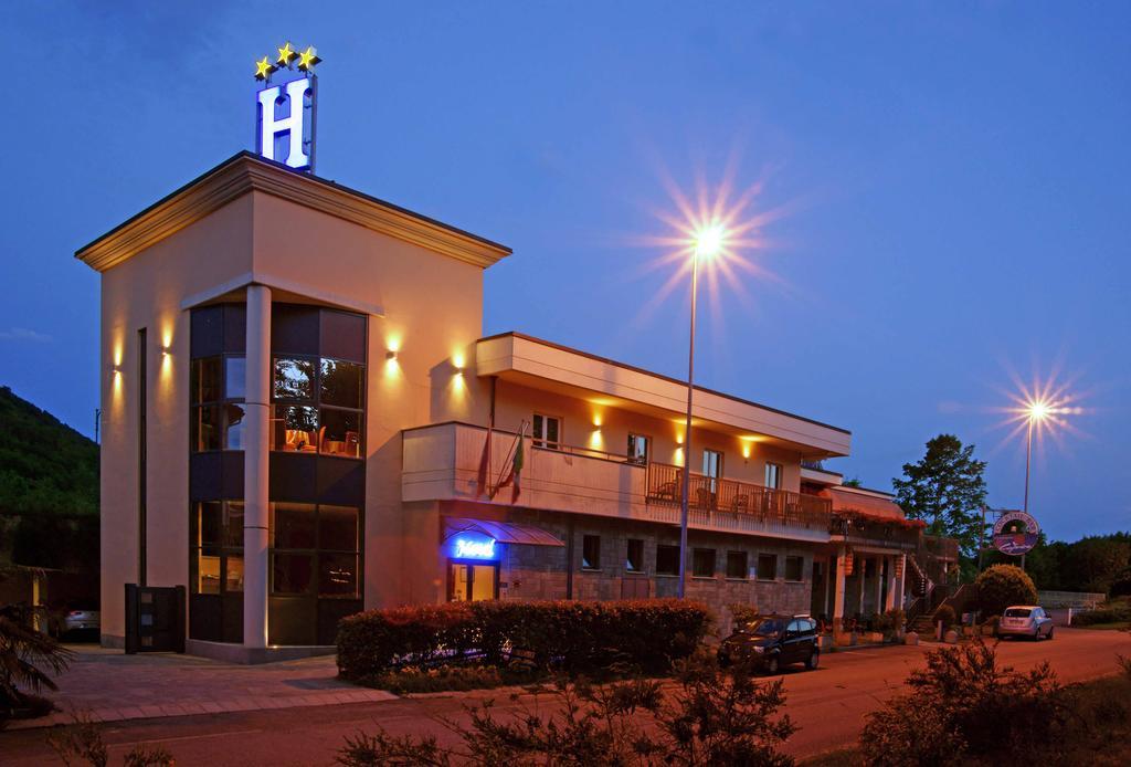 Caprice Hotel Avigliana Kültér fotó